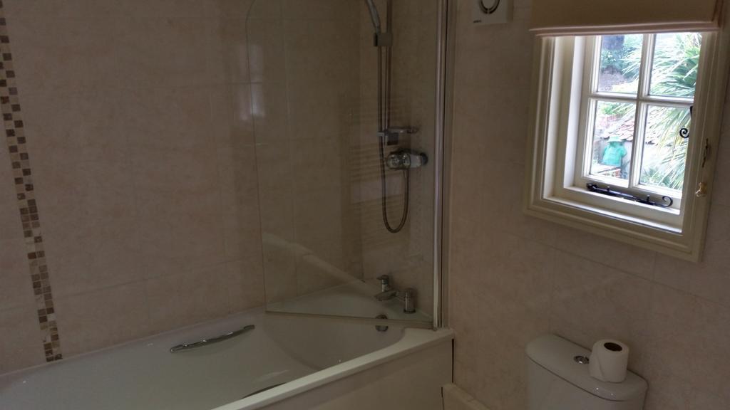 Limes Hotel Needham Market الغرفة الصورة