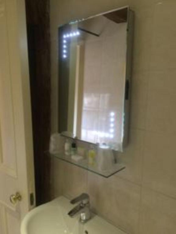 Limes Hotel Needham Market الغرفة الصورة