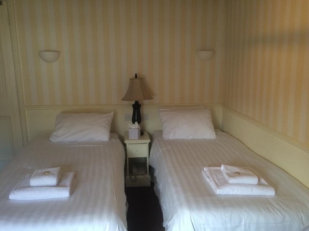 Limes Hotel Needham Market الغرفة الصورة