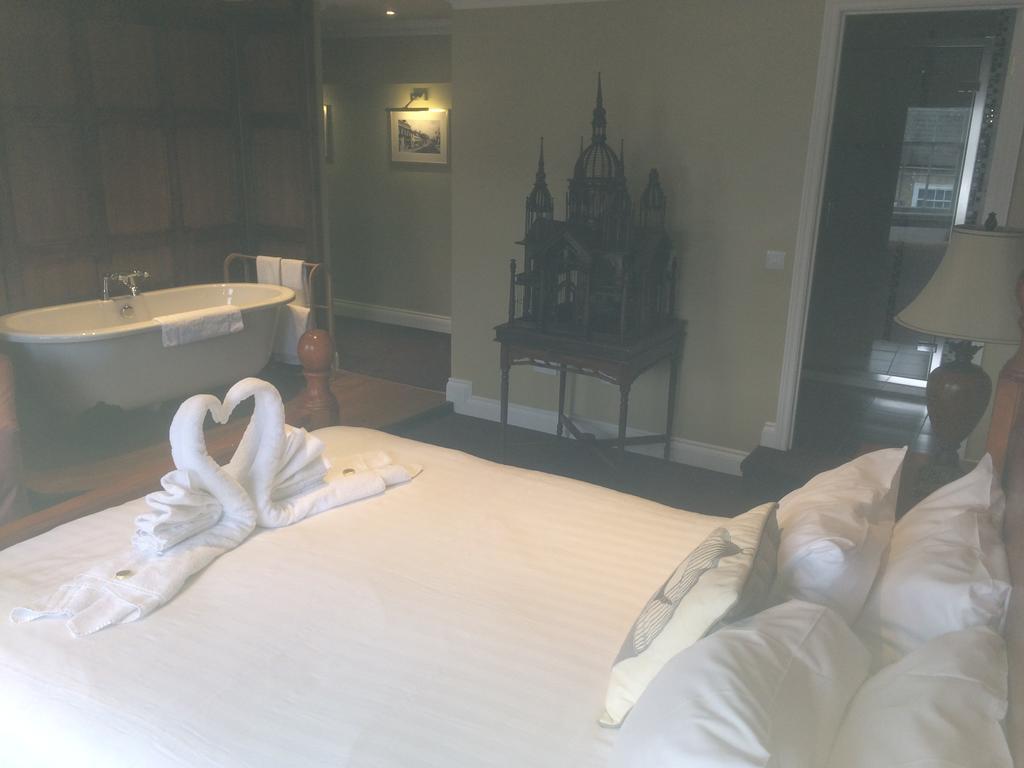 Limes Hotel Needham Market الغرفة الصورة
